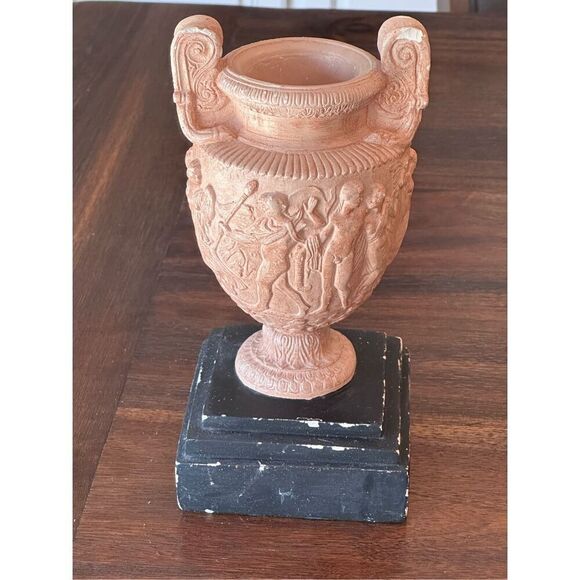 No Brand Other - Replica Townley Urn Alva 1980